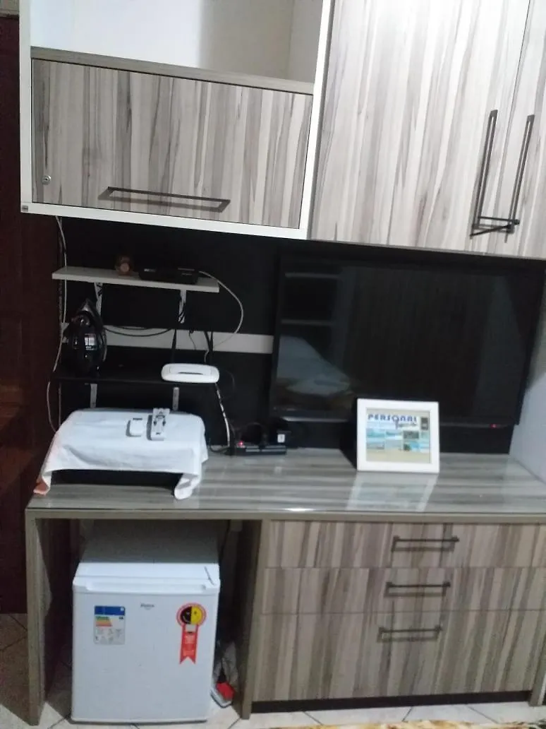 Quarto em Acomodações Particulares Estalagem Bom Descanso Apartamento Cabo Frio